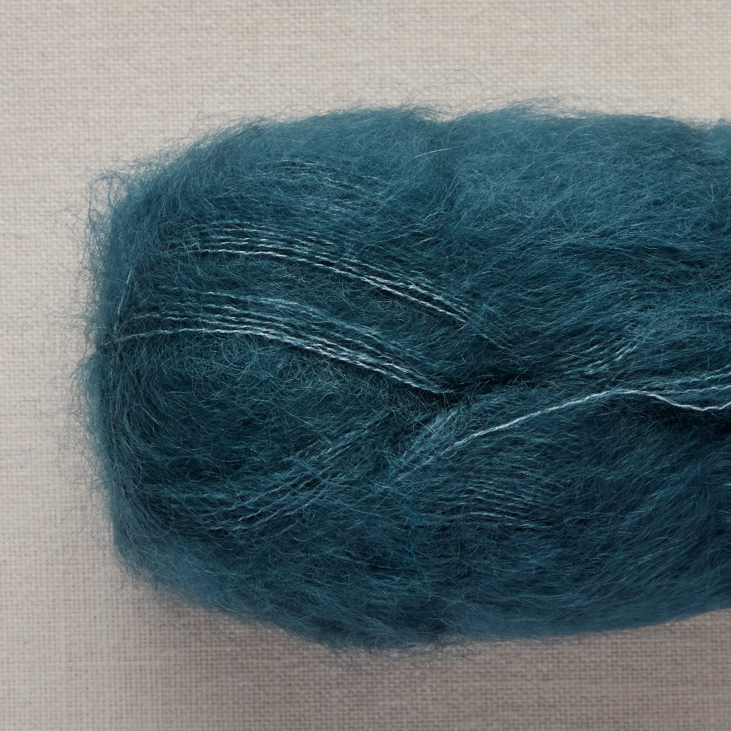 Alexandra's Airplane Scarf: Color-Tipped Version Using Isager Silk Mohair
